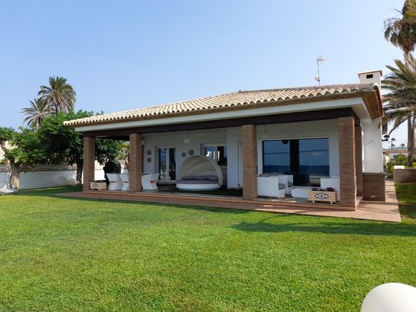 Villa in Denia - view 1