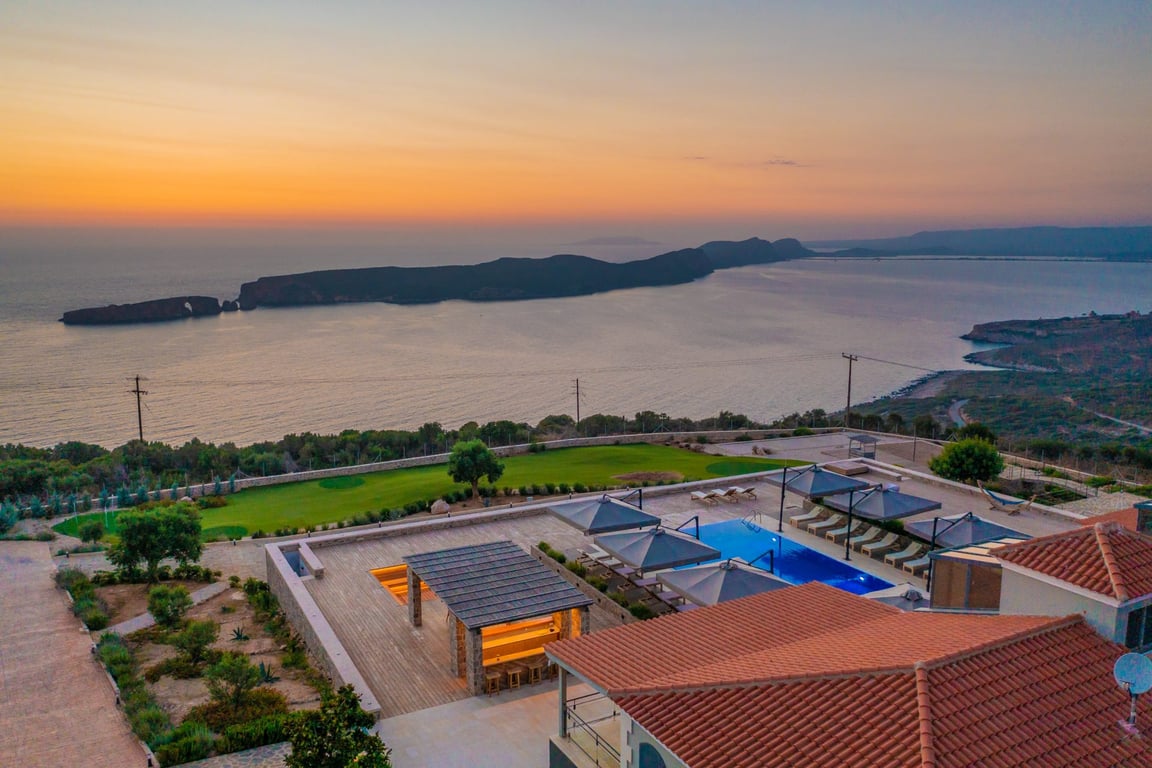 Villa in Pilos - Image 3