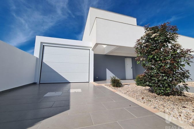 House in Tornada - view 1