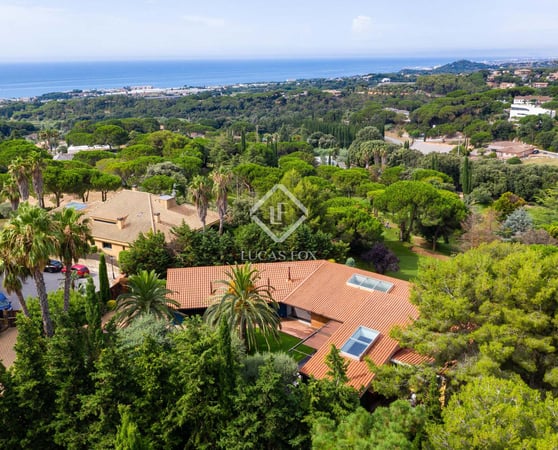 House in Sant Vicenc de Montalt - view 1