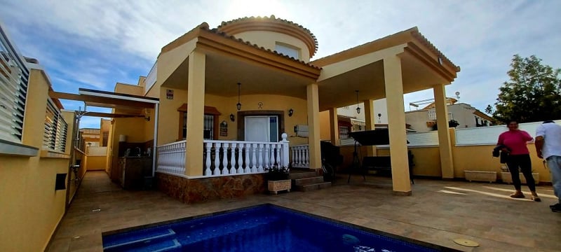 Villa in Pilar de la Horadada - view 1