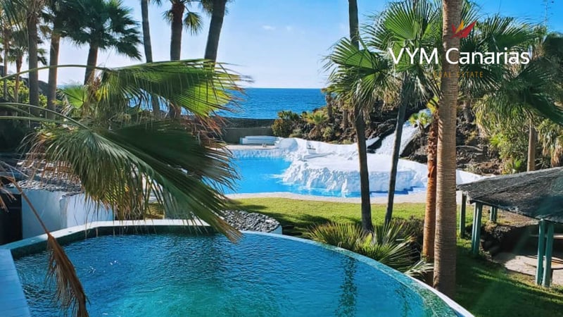 Villa in Golf del Sur - view 1