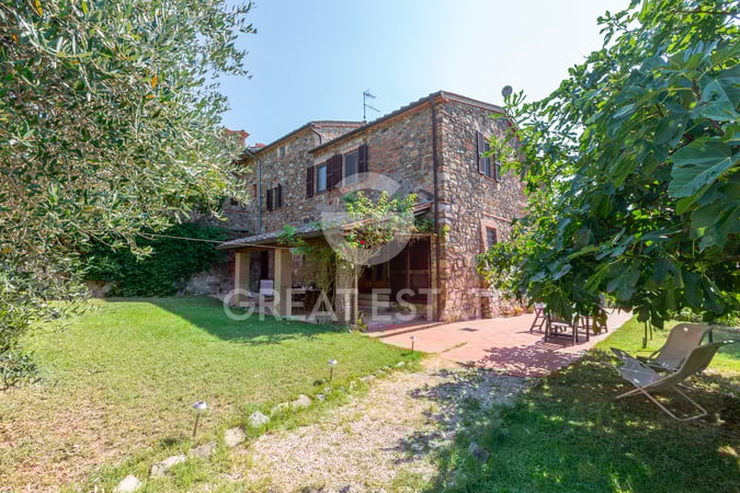 House in Cetona - view 1