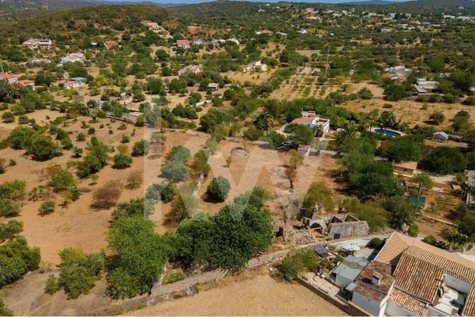 Villa in Sao Bras de Alportel - view 1