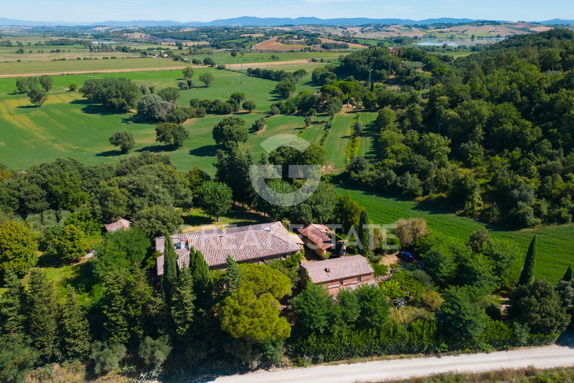 House in Dolciano - Image 3