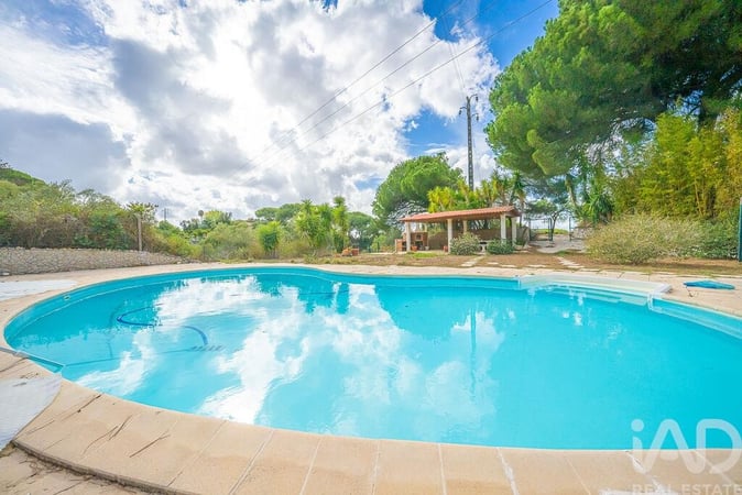 House in Quinta do Anjo - view 1