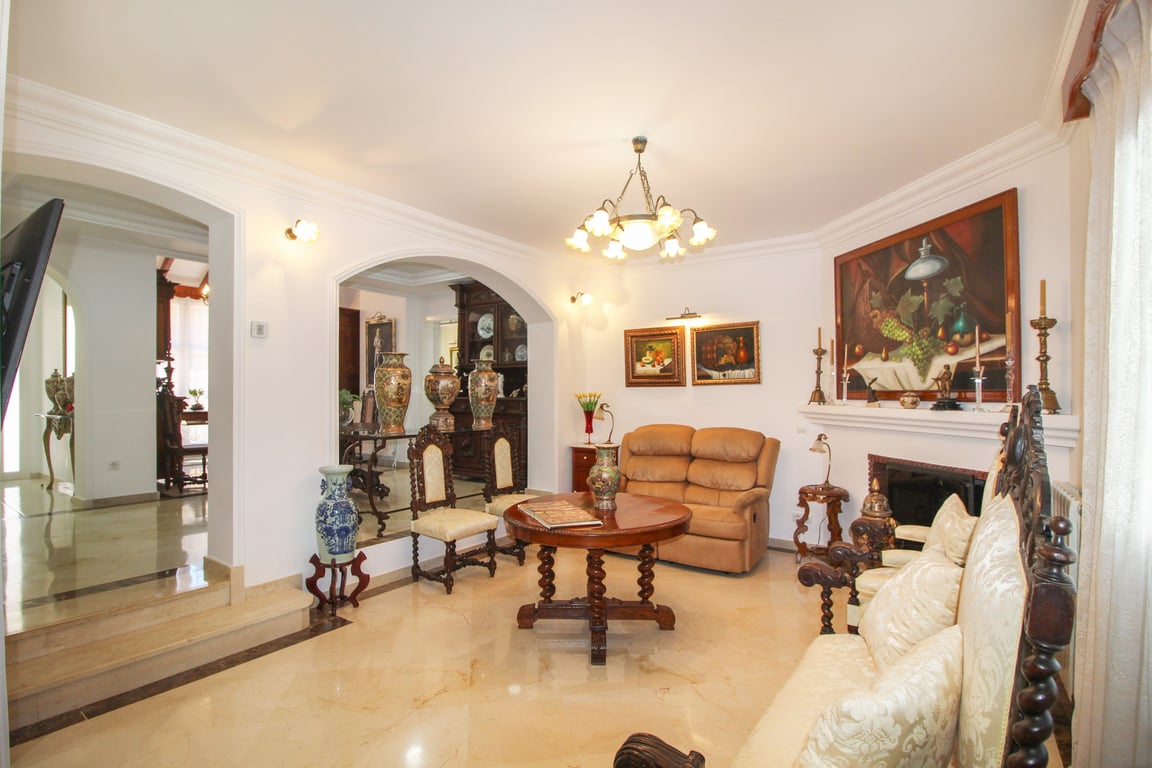 Villa in Atamaria - Image 3