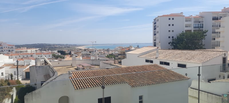 Villa in Lagos - view 1