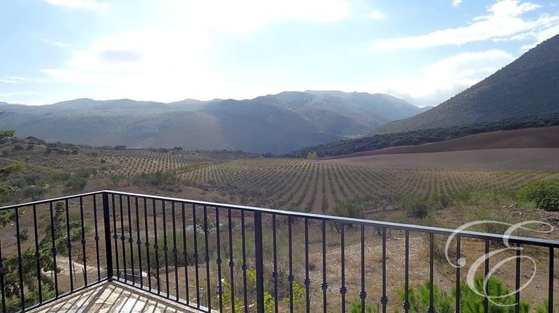 Villa in Loja - view 1