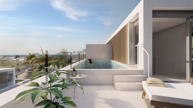 Villa in Estepona - view 1