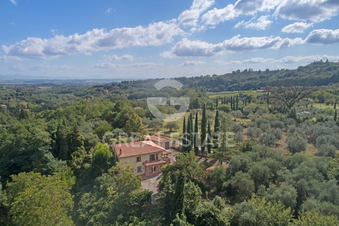 House in Montepulciano - view 1