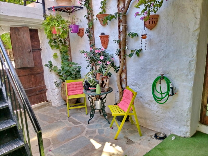 House in Mokhos - Image 2