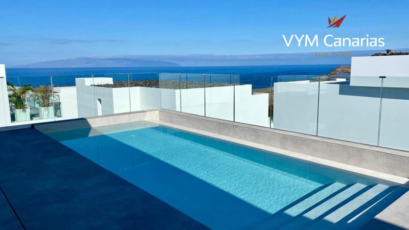 Villa in Playa Paraiso - view 1