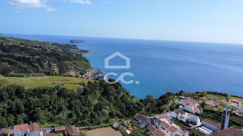 Land in Ribeira Cha - view 1