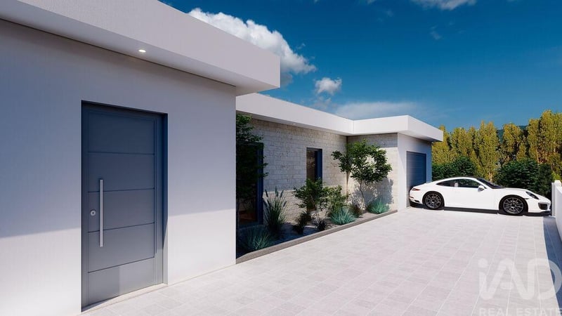 House in Arruda Dos Pisoes - view 1