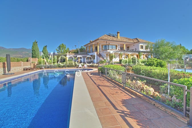 Farm, Ranch or Equestrian in Casares - view 1