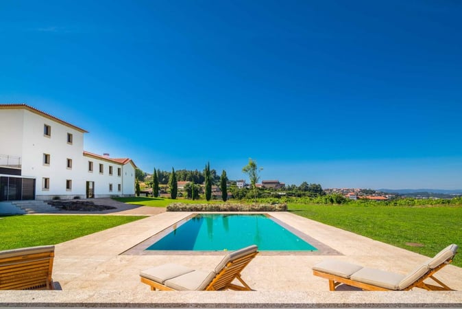 House in Roriz - view 1