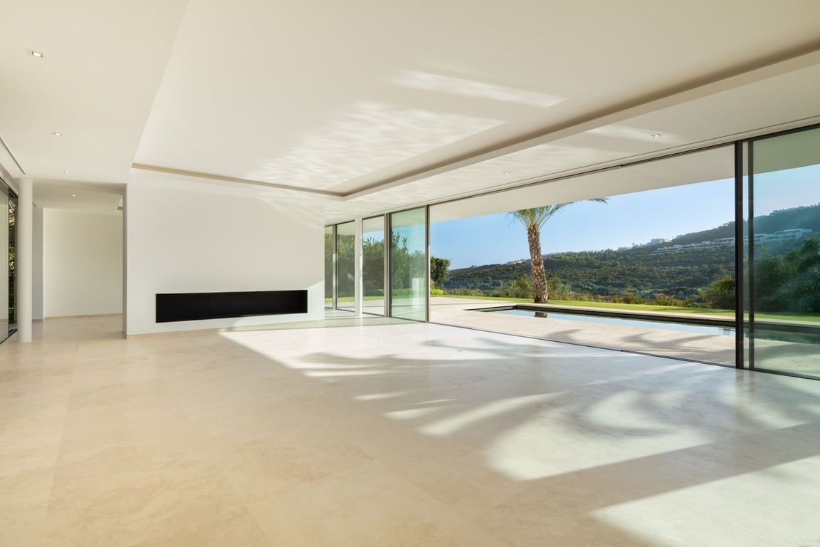 Villa in Casares - Image 2