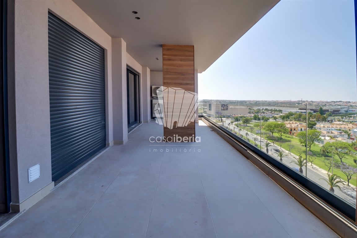 Apartment in Faro - Image 2