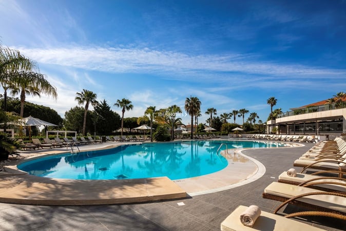 Apartment in Almancil - view 1