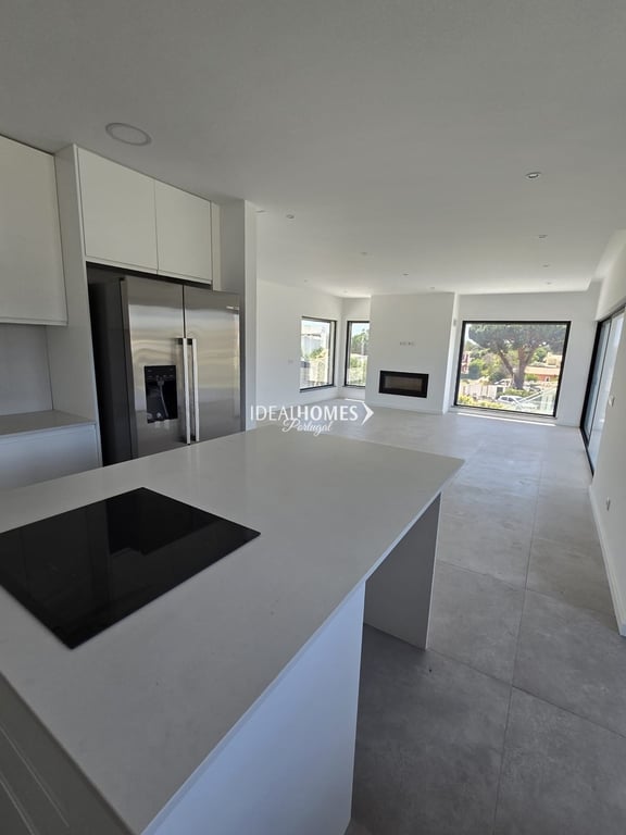 Villa in Quarteira - Image 5