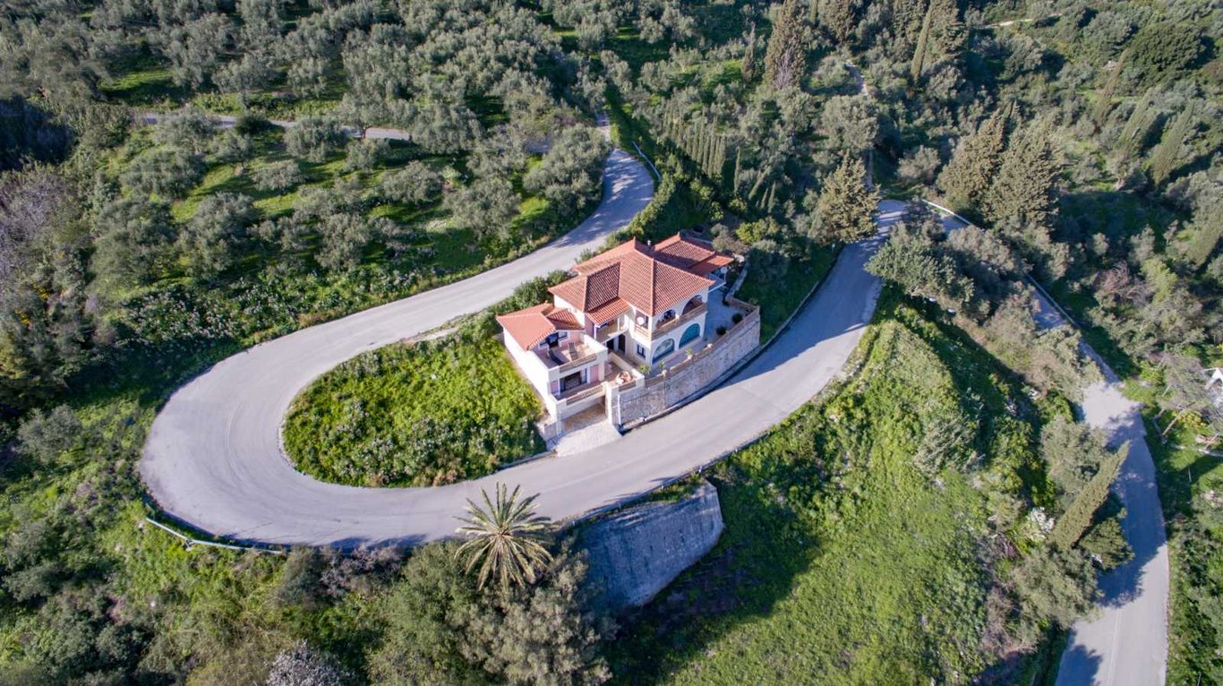 Villa in Kato Yerakarion - Image 3
