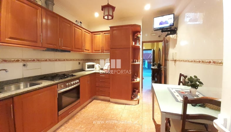 House in Meadela - view 1