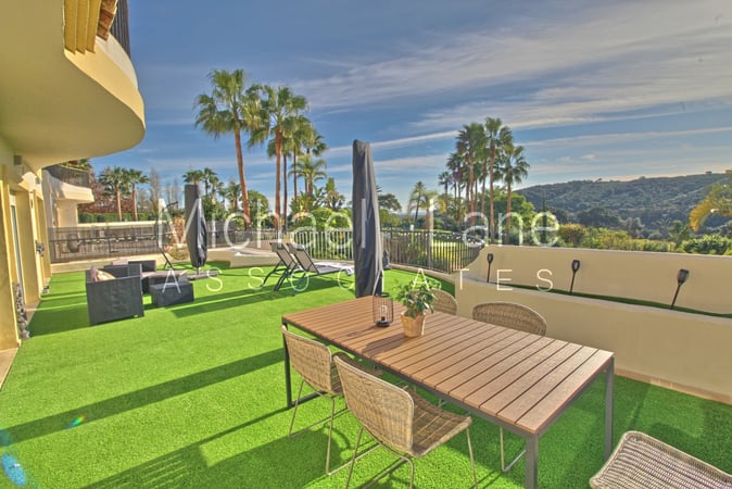 Apartment in San Roque Club - view 1