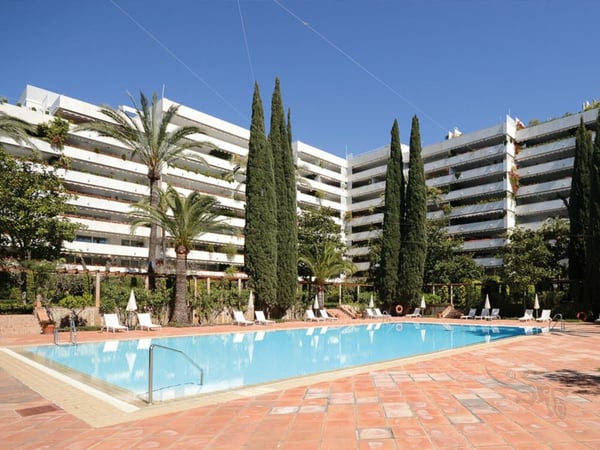 Apartment in Marbella - view 1