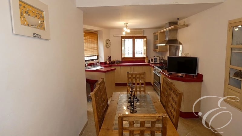 Villa in Granada - view 1