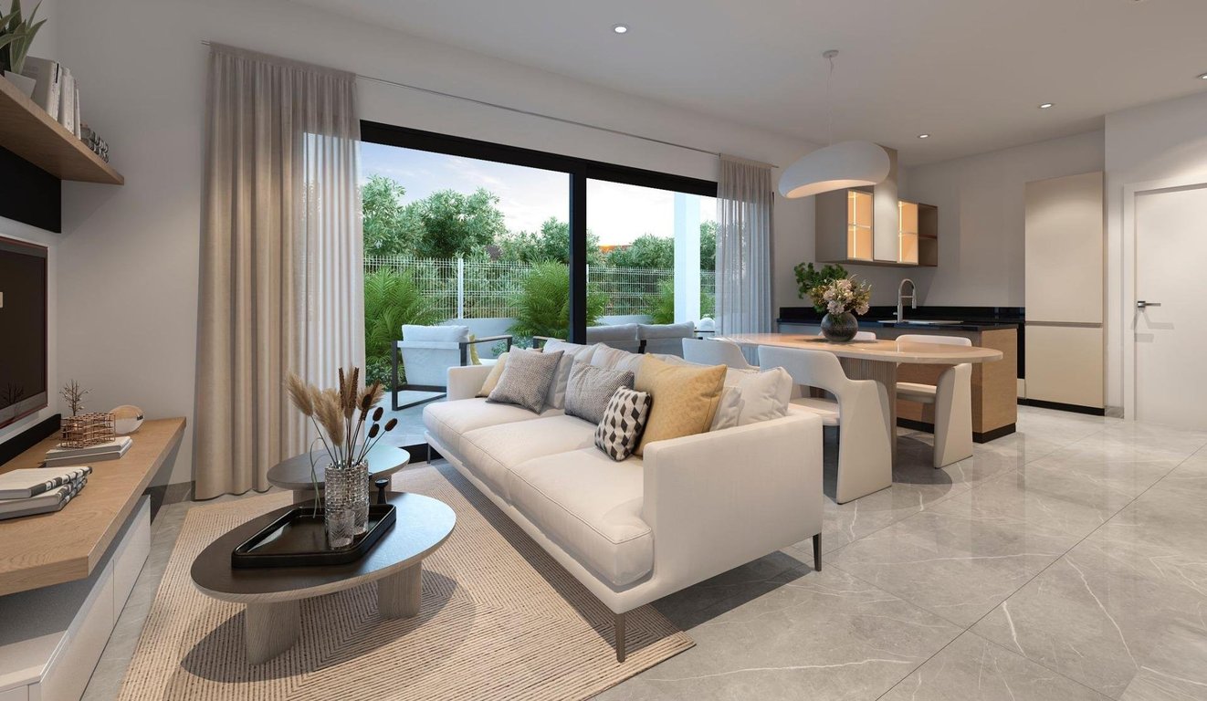 Villa in La Marina - Image 3