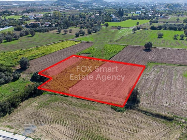 Land in Psimolofou - view 1