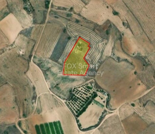 Land in Palaiometocho - view 1