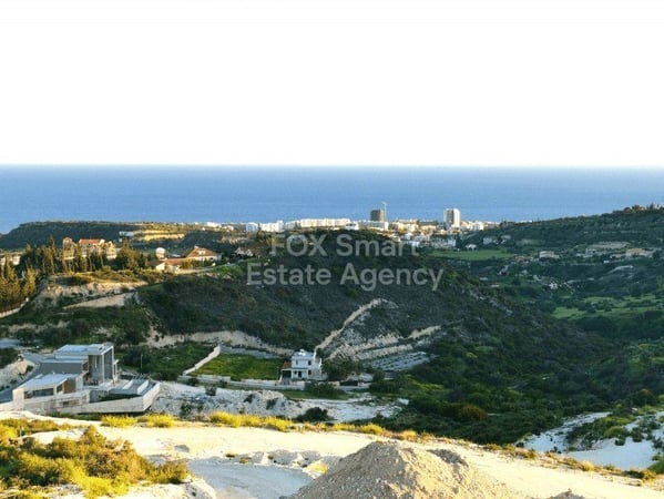 Land in Agios Tychon - view 1
