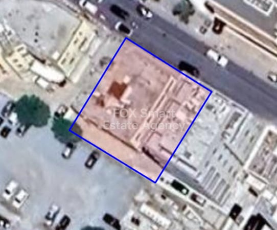 Land in Ayioi Omoloyites - view 1