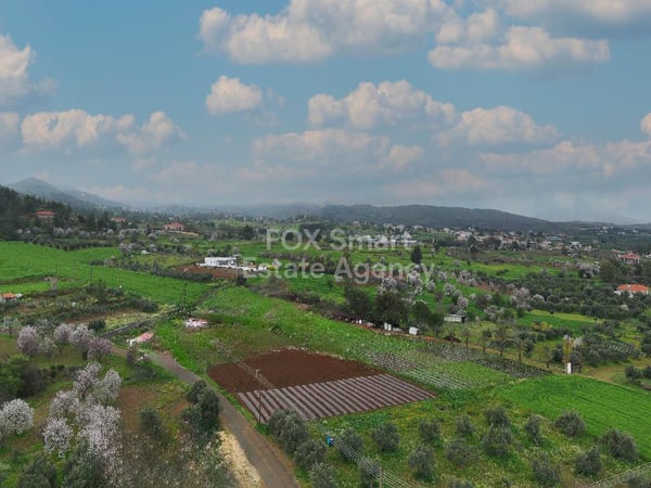 Land in Klirou - view 1