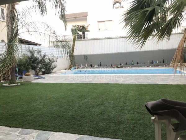 House in Ergates - view 1