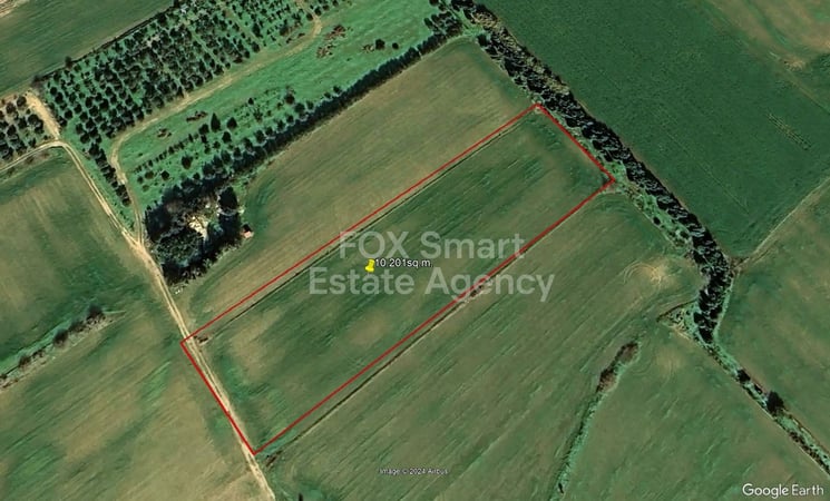 Land in Larnaca - view 1