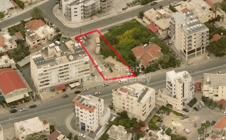 Land in Aglantzia - view 1