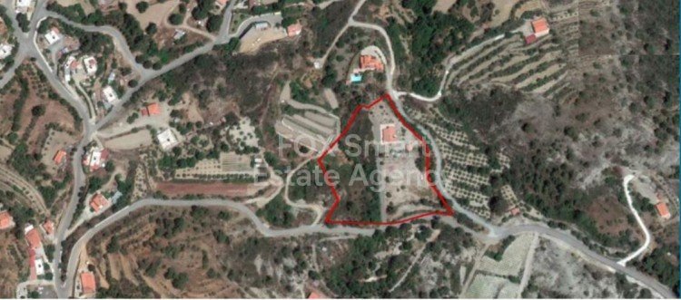 Land in Louvaras - view 1