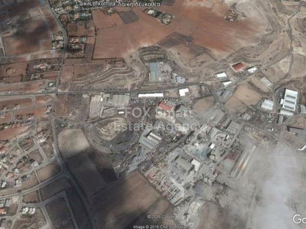 Land in Geri - view 1