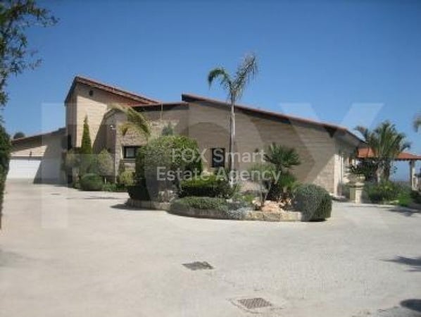 House in Ayios Athanasios (quarter) - view 1