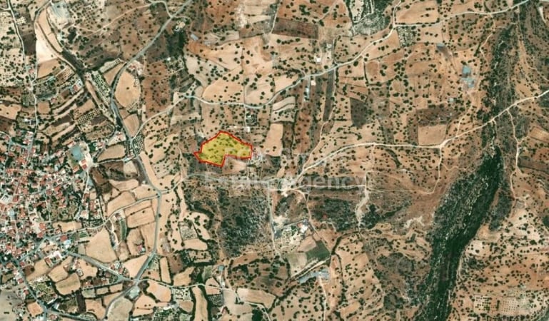 Land in Anogyra - view 1