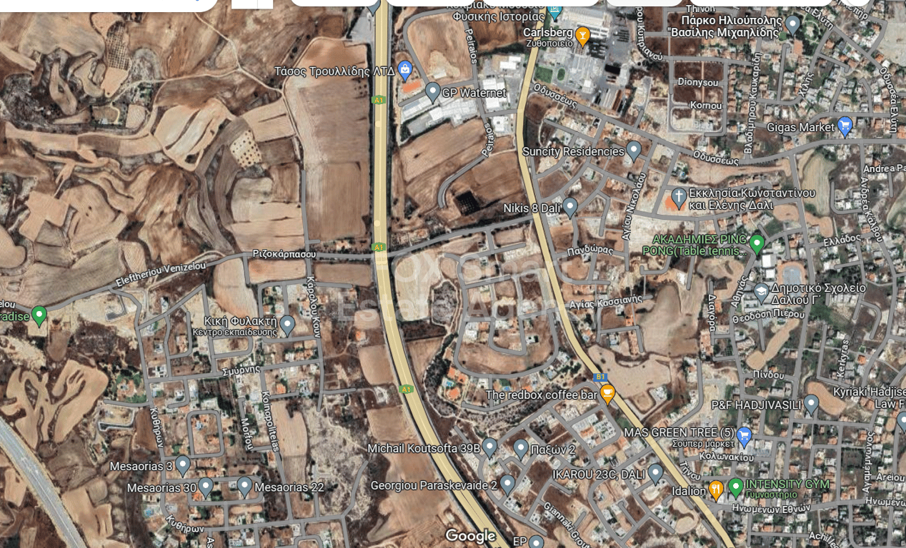 Land in Agioi Konstantinos kai Eleni