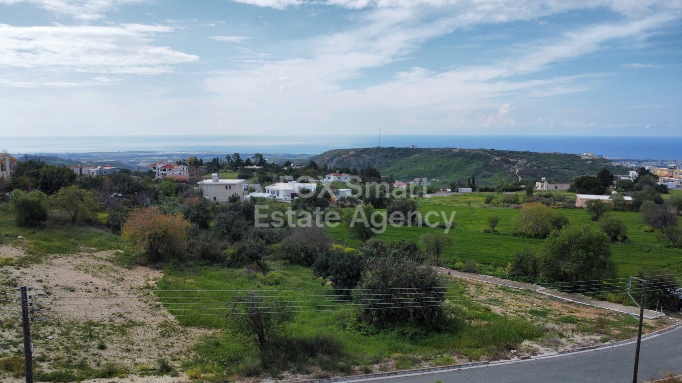 Land in Armou - Image 3