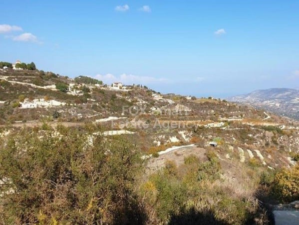 Land in Theletra - view 1