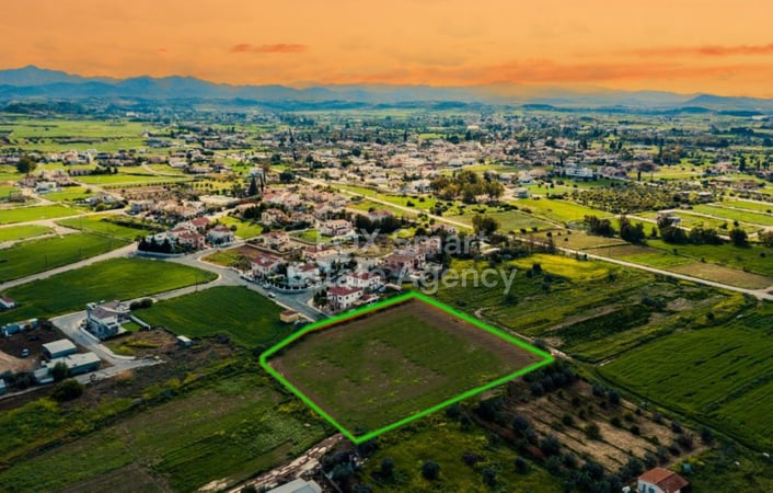 Land in Psimolofou - view 1