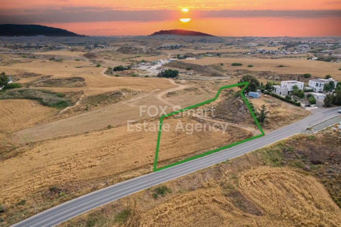 Land in Lakatamia - view 1