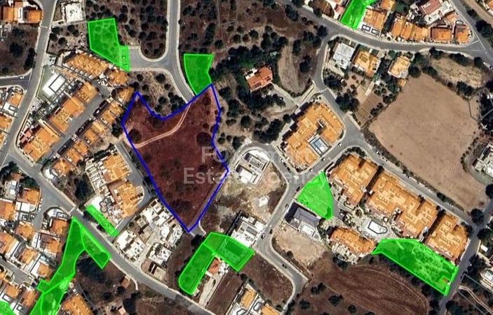 Land in Tala - view 1