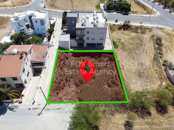 Land in Dali - view 1